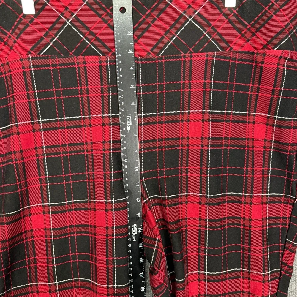 Torrid Pants Womens 4XL Red Black Plaid Pixie Pull‎ On Plus Size Stretch Holiday